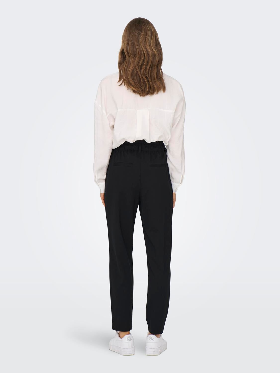 ONLPOPTRASH-OVA Hohe Taille Karotte Hose Black