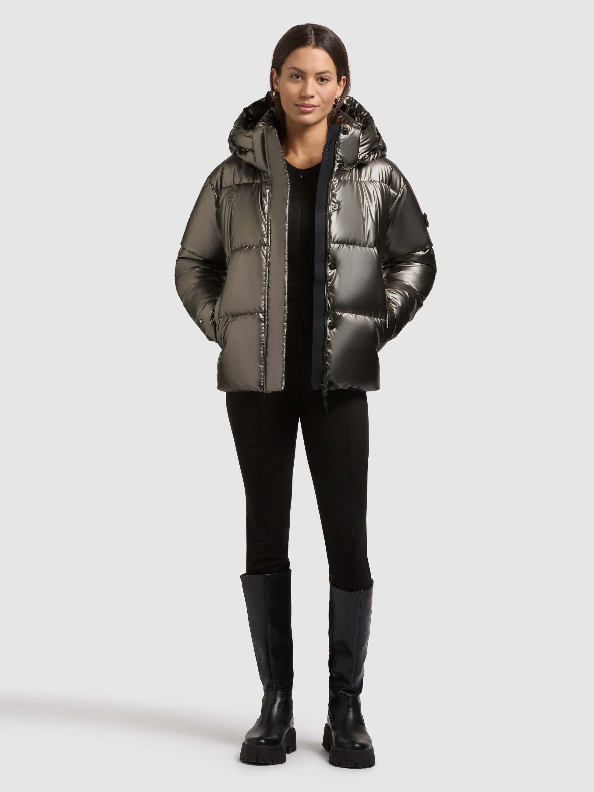 khujo Steppjacke »DEVINA2 SHINY« mit Kapuze abnehmbare Kapuze, Windschutzblende mit Magnetverschluss