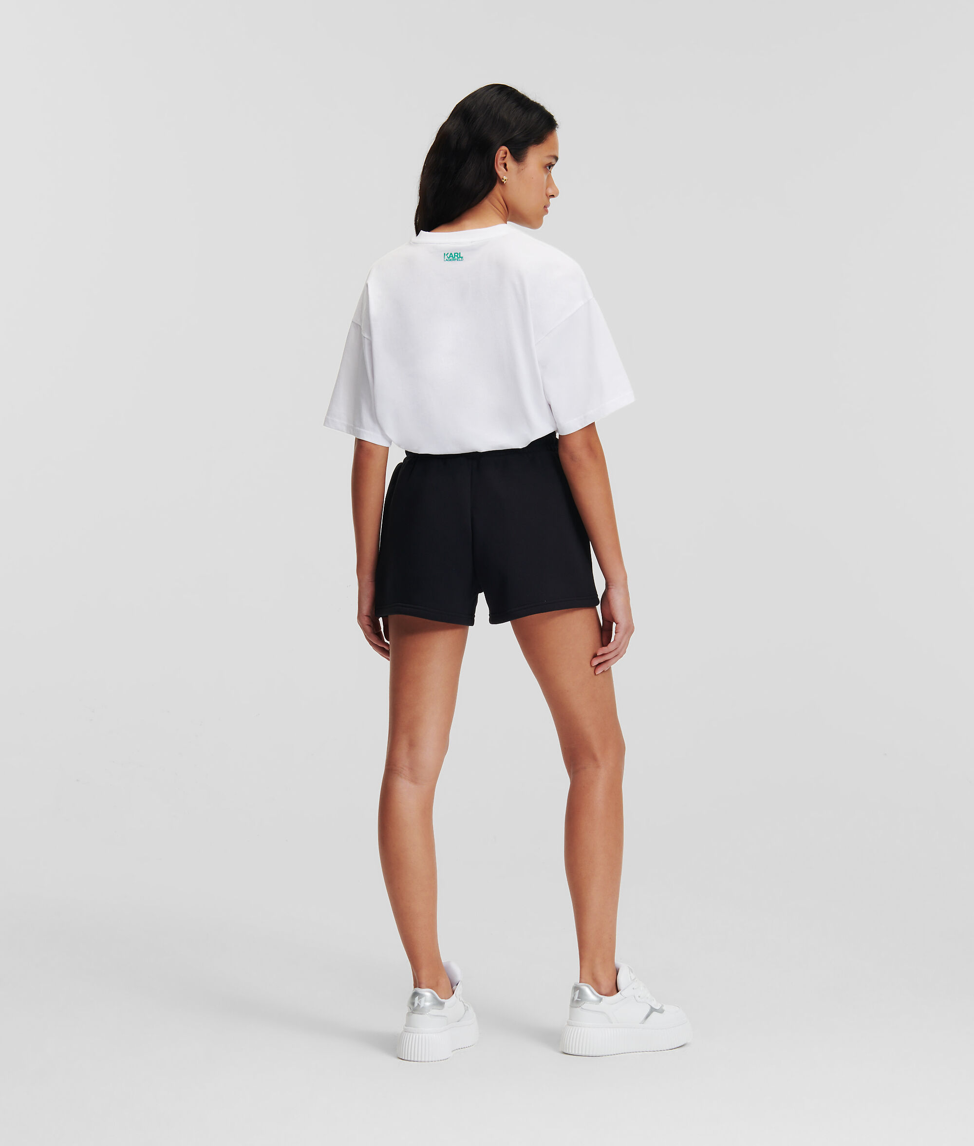 SHORT ATHLEISURE AVEC LOGO KARL