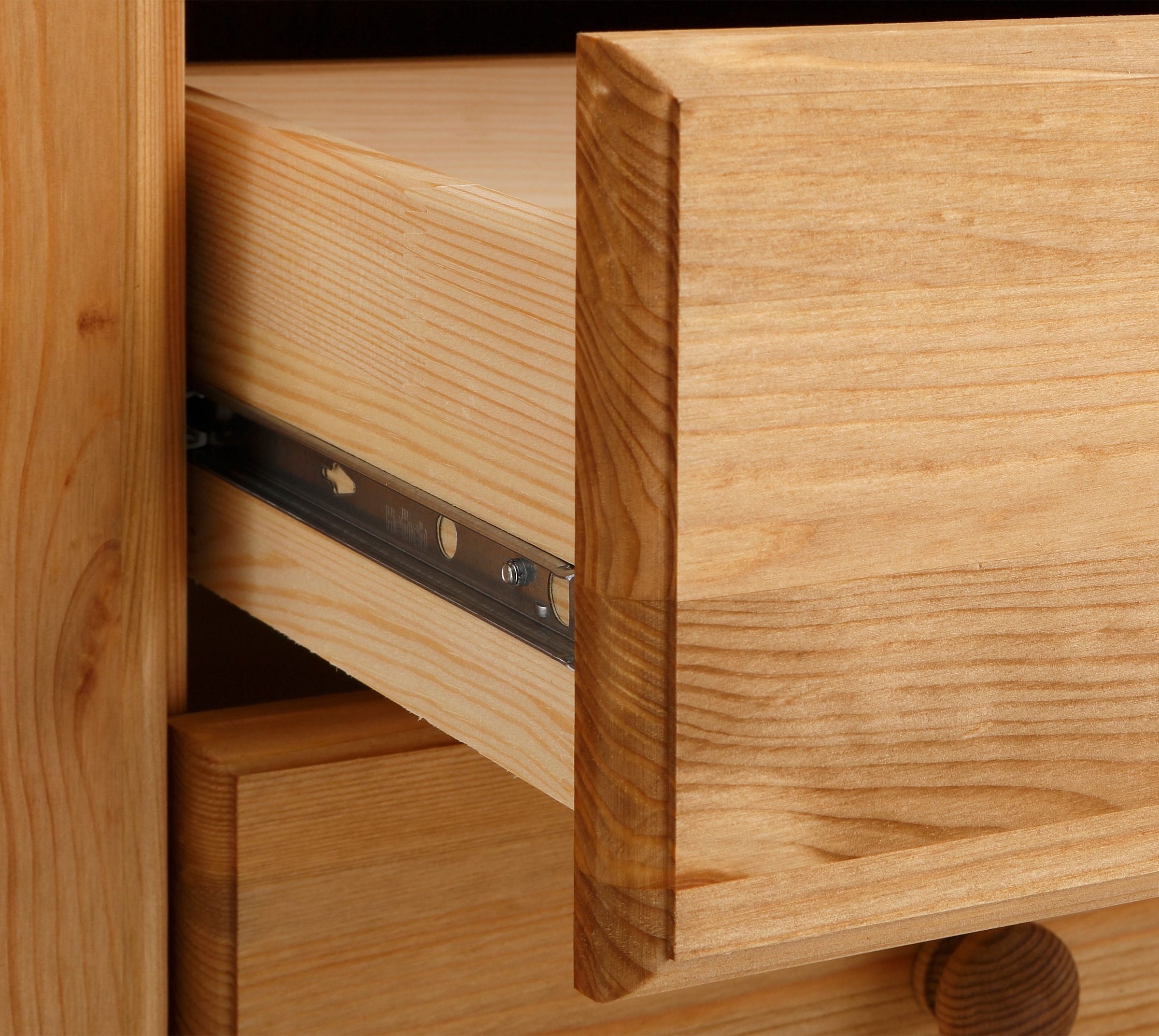 Home affaire Highboard »Adele« Stauraumschrank, 2-türig, Höhe 135 cm, aus massiver Kiefer, FSC®