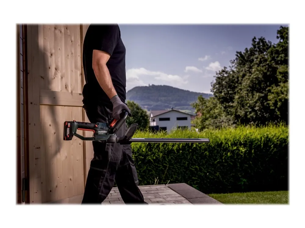 Metabo HS 18 LTX 55 - Hæktrimmer - ledningfri - 18 V - 2600 spm - 55 cm - 53 cm - Skærekapacitet 19 mm - 2.2 kg (batteri og oplader medfølger ikke) - SOLO