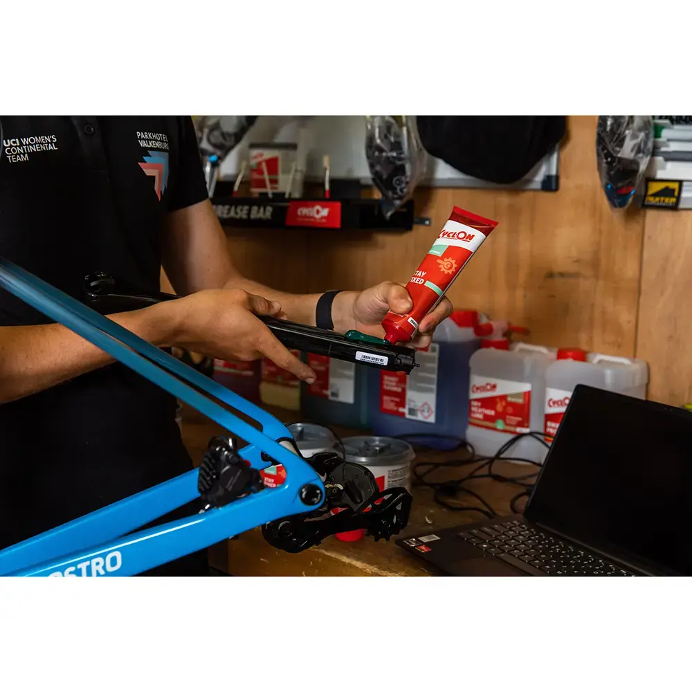 Cyclon Stay Fixed Carbon Tube 150 ml
