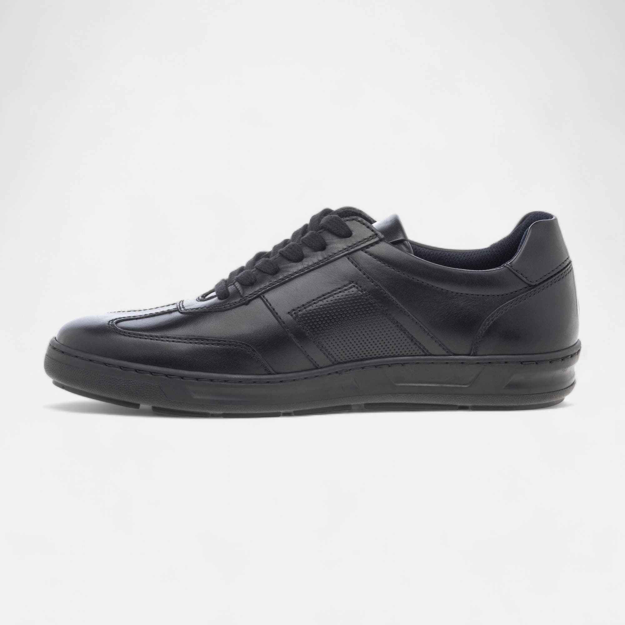 Baskets basses Homme en cuir noir
