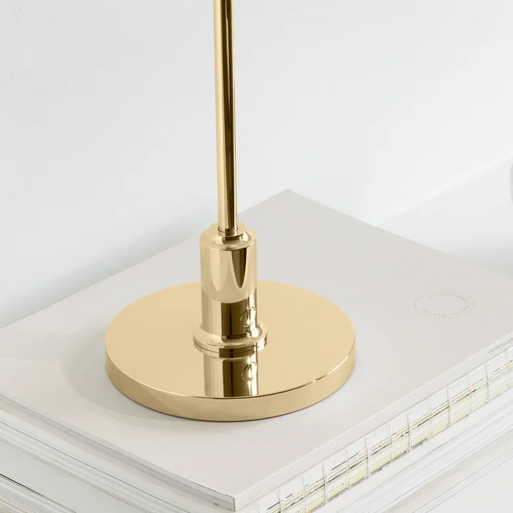 Louis Poulsen - PH 2/1 Portable Akku LED-Tischleuchte, Messing / Opalglas