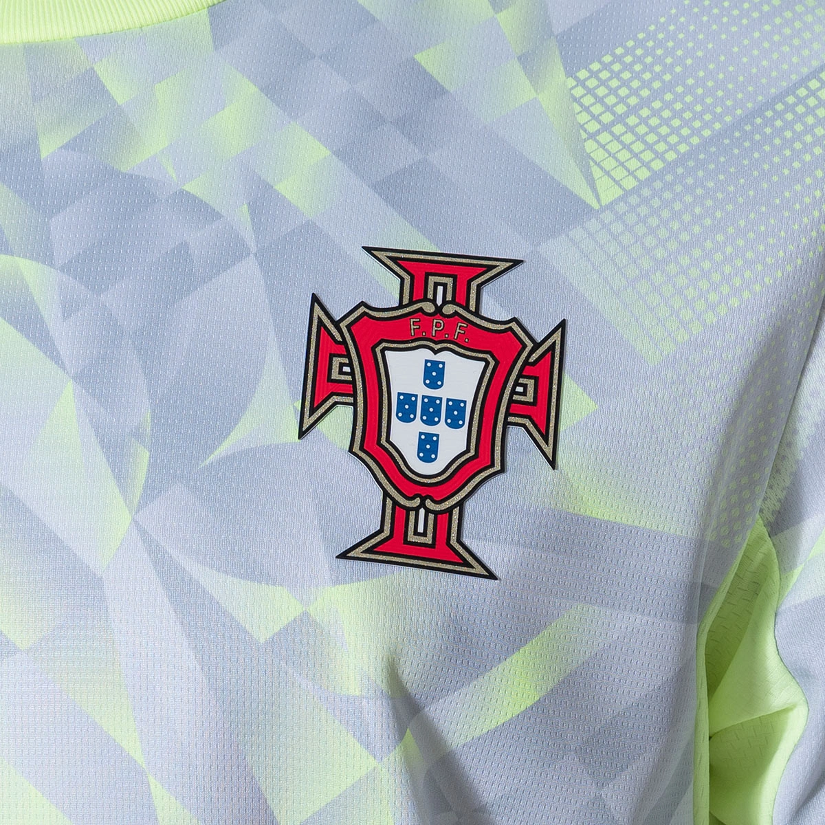 Camisola Puma Portugal (FPF) Primeiro Equipamento Guarda-redes Mundial 2026