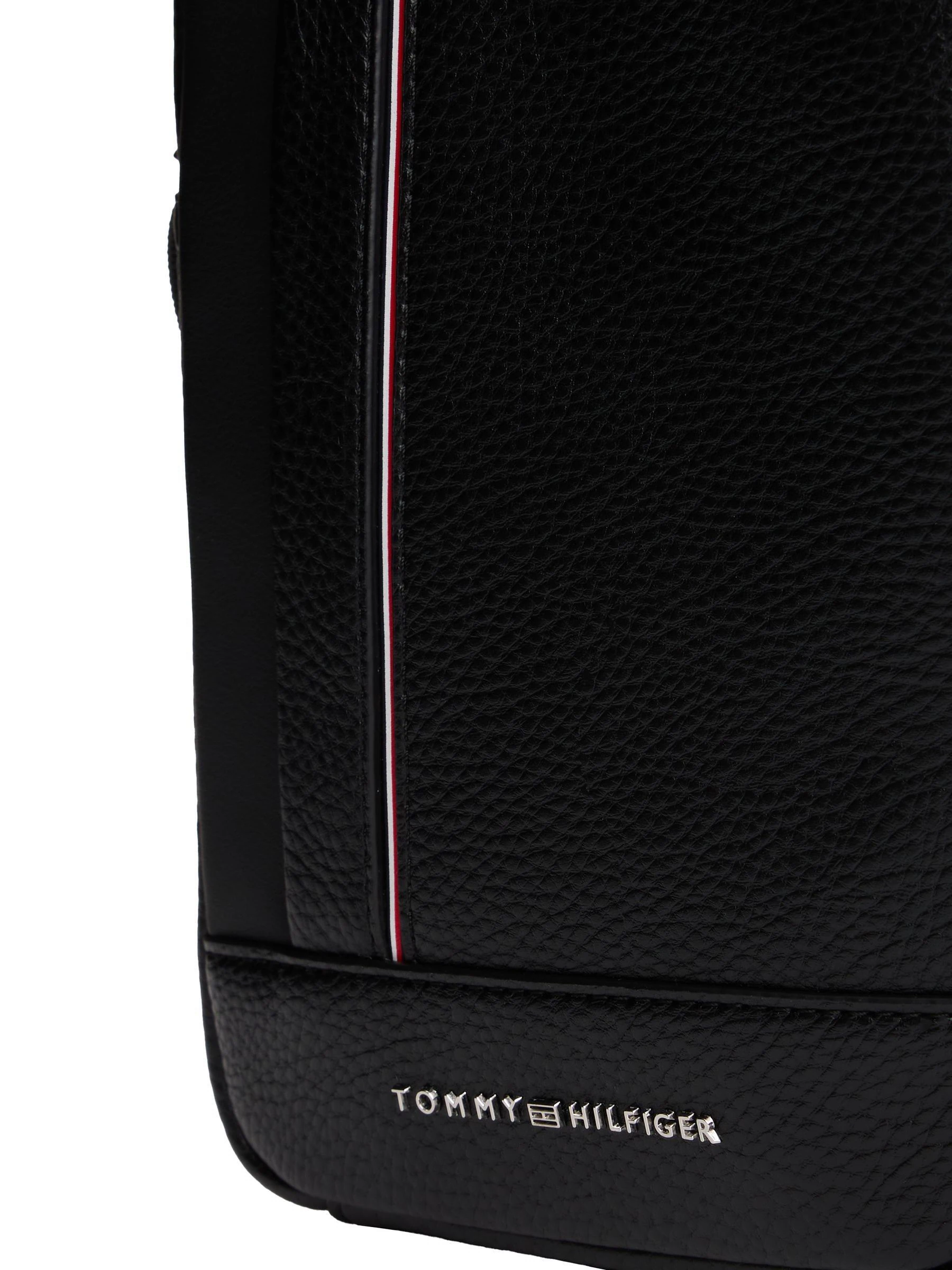 Tommy Hilfiger Metal Logo Cross-Body Reporter Bag