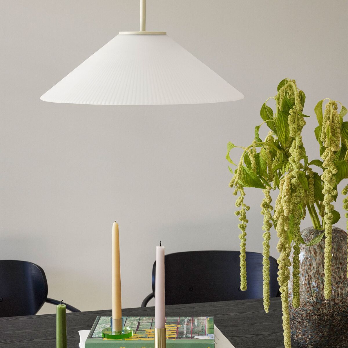 Solid taklampe 44 cm, sand/hvit