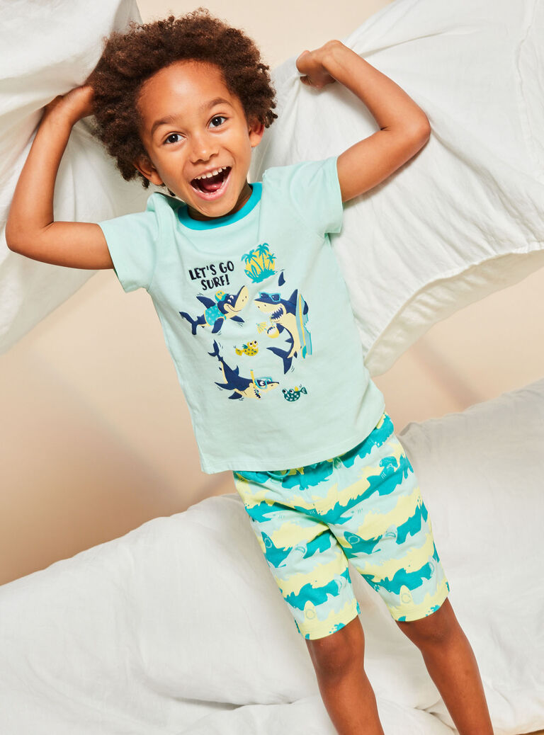 Pyjama turquoise à motifs et imprimé requins