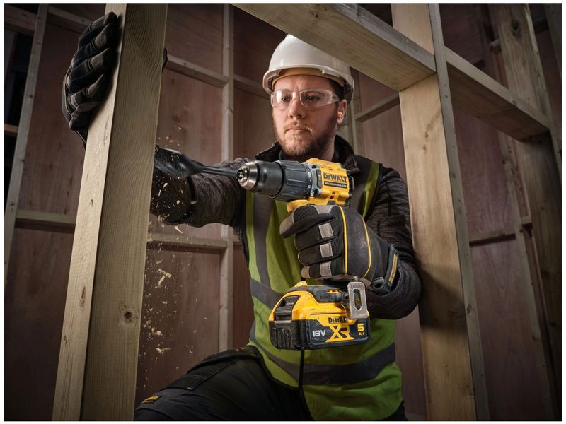 DEWALT Akku-Bohrschrauber 18 V DCD799NT-XJ Ohne Akku Leistungsstarker, kompakter 18 V Akku-Schlagbohrschrauber
