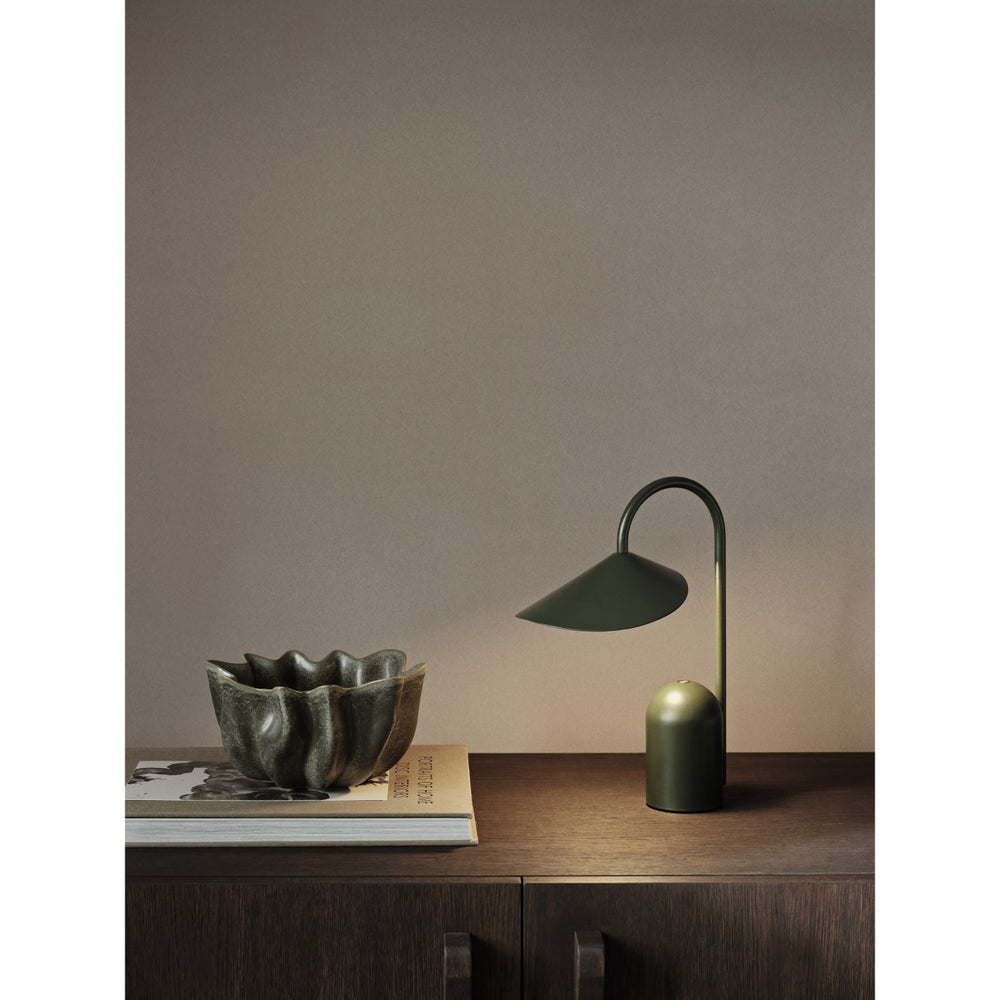 Køb Ferm Living Grass Green Arum Portable Lampe