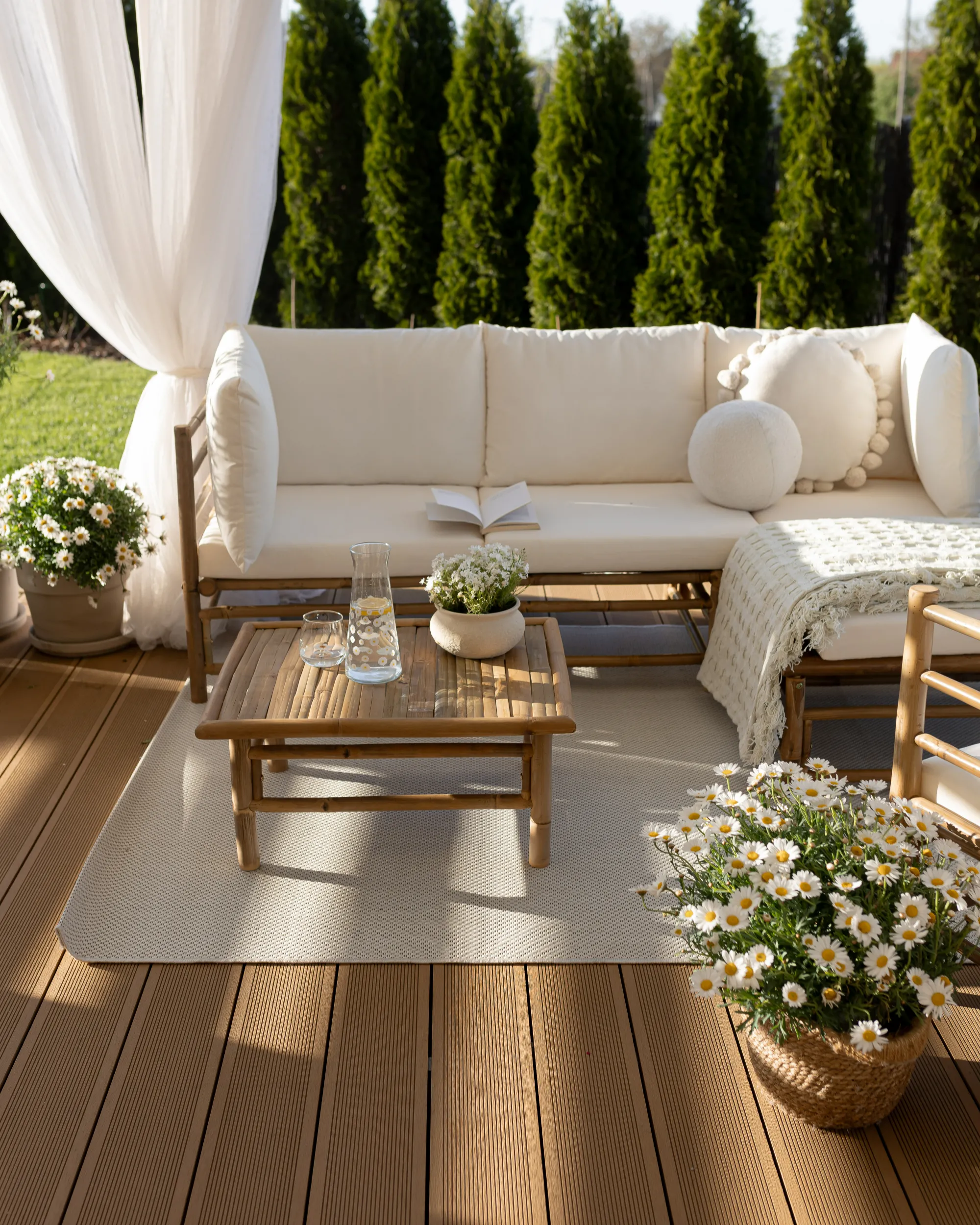 Loungeset met tafel 5-zits CERRETO linkszijdig Bamboehout Gebroken wit
