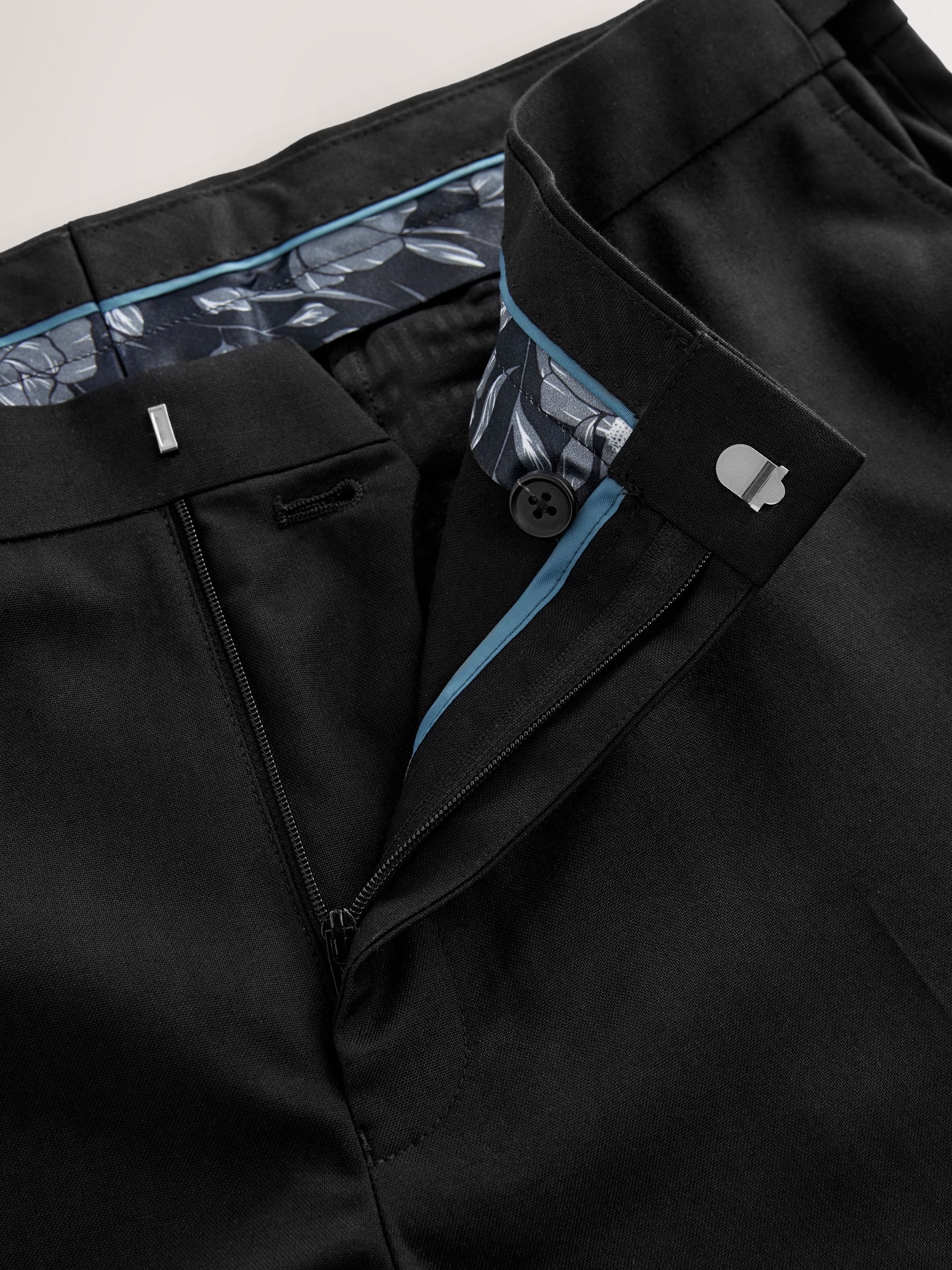Zwart - Pantalon met zijverstelling en slim fit