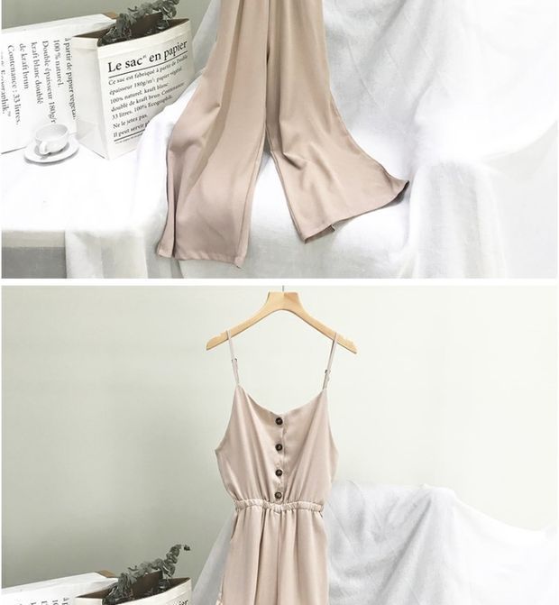 Pinatra - Chiffon jumpsuit met spaghettibandjes en wijde pijpen