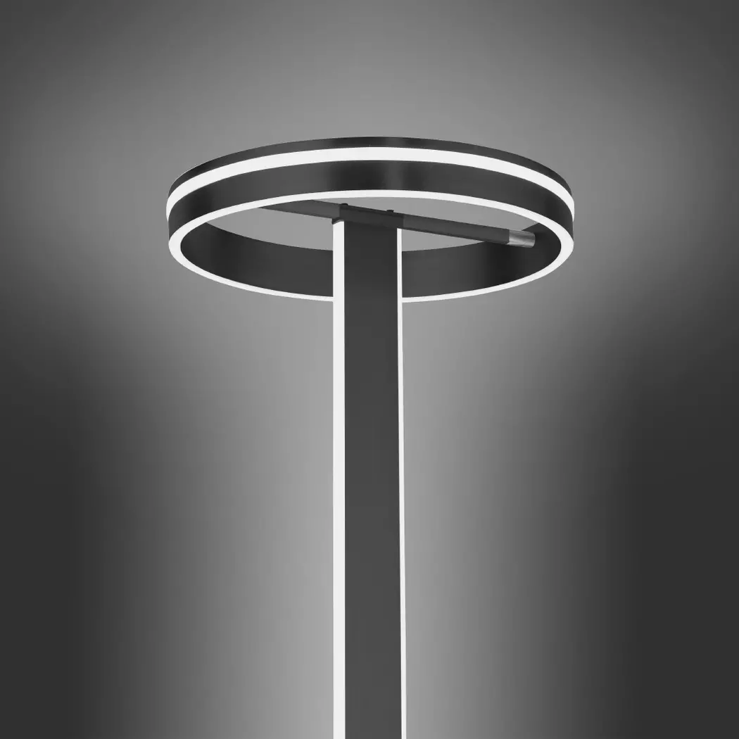 Stehlampe Q-Vito