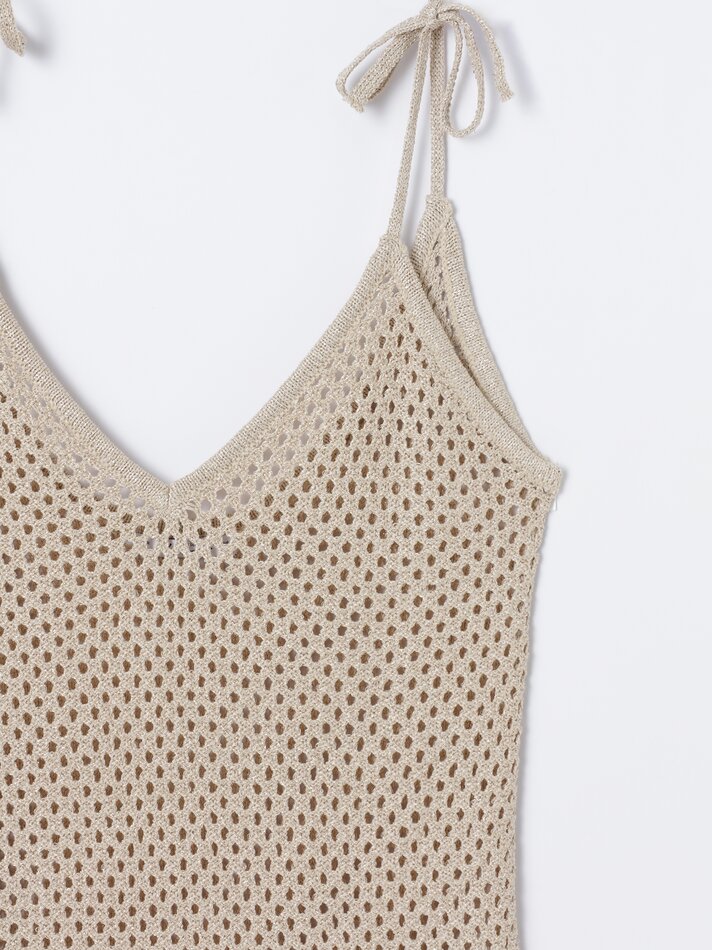 Vestido vazado com brilho - Dourado