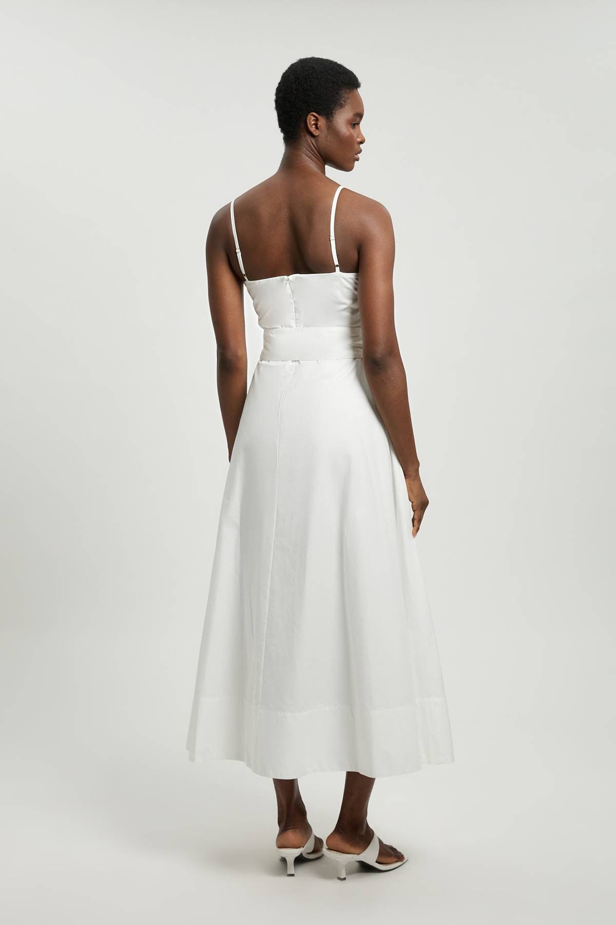 KarenMillen Robe Midi À Bretelles Avec Ceinture Et Détails Ajourés