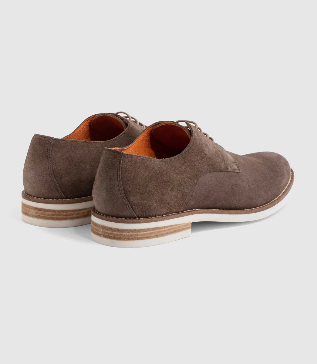 Derby suede taupe 