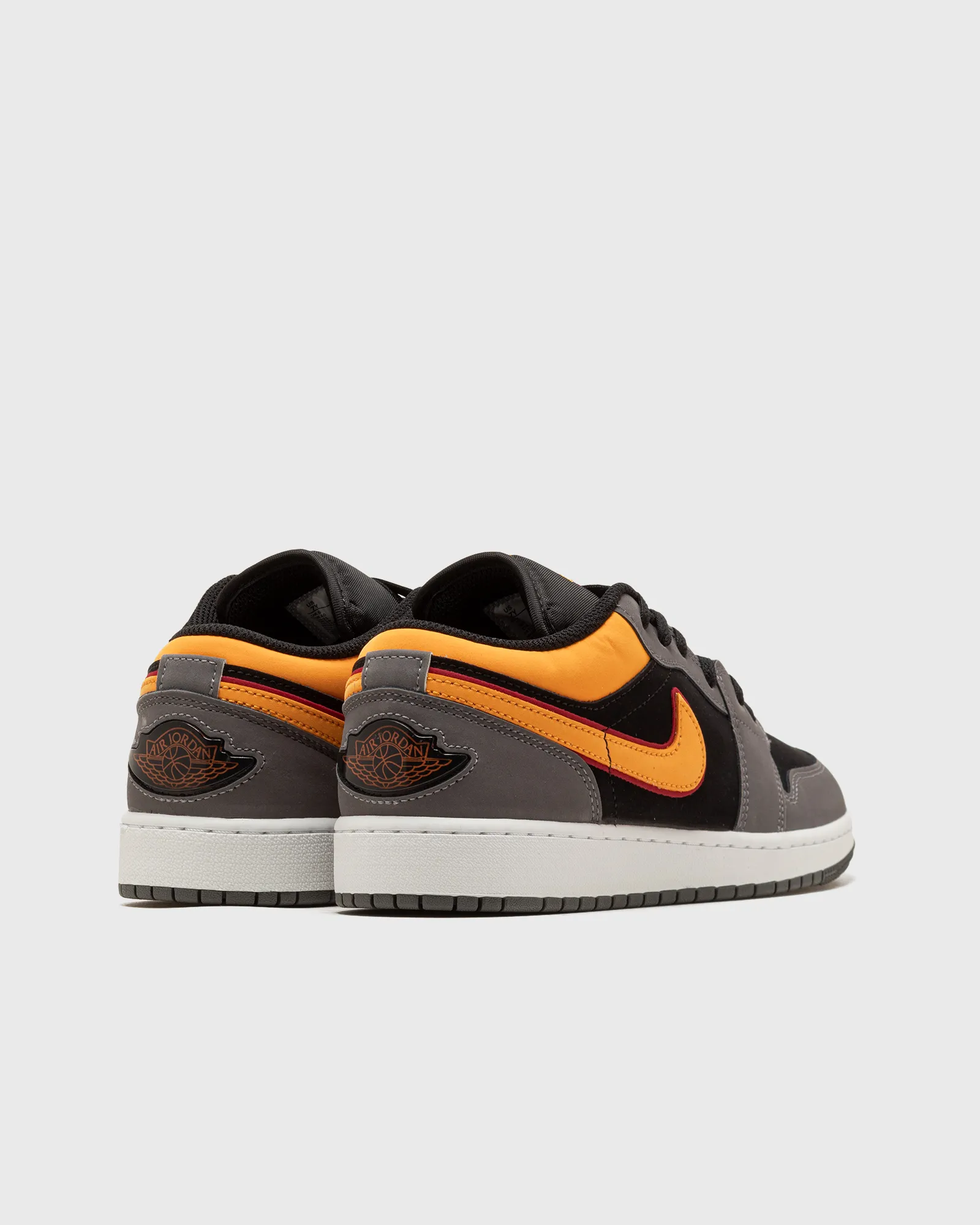 Jordan AIR JORDAN 1 LOW SE (GS)