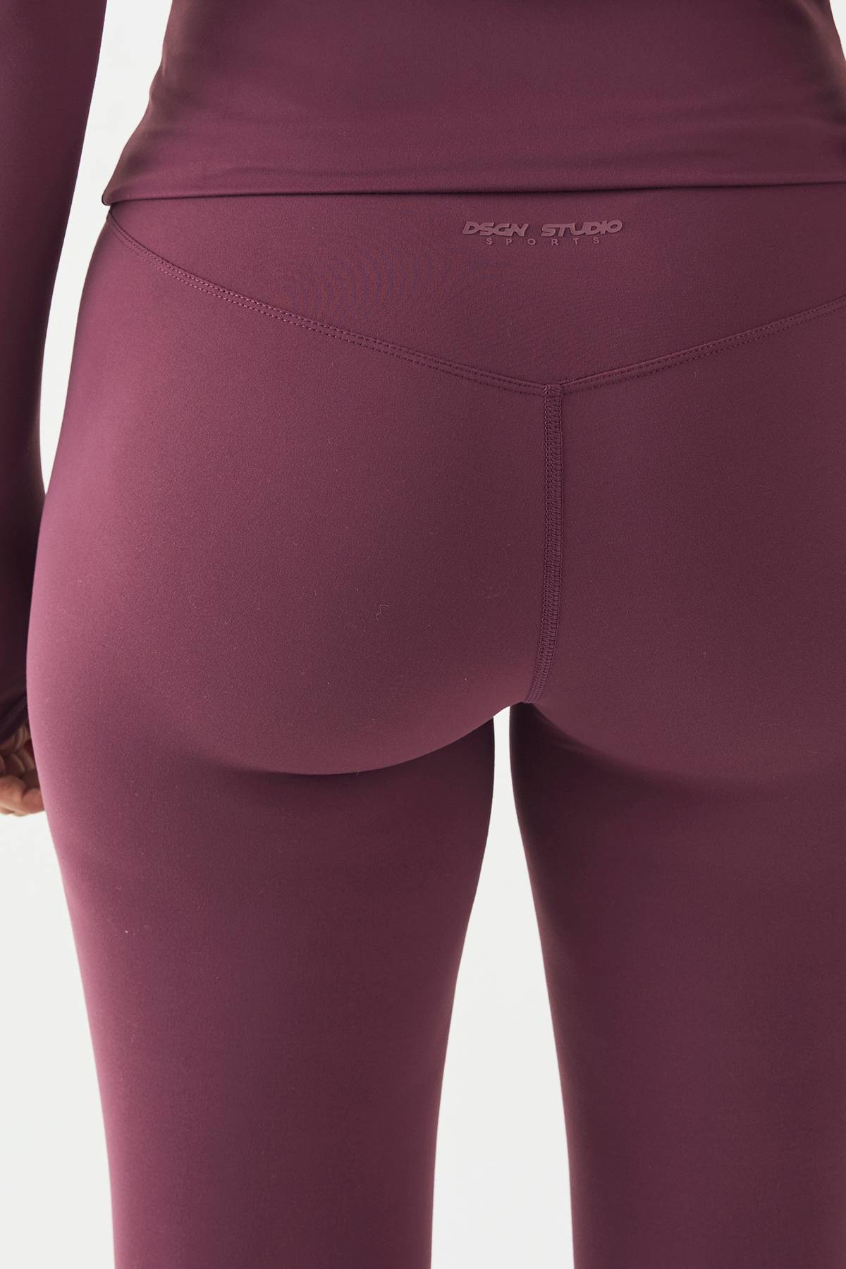 Legging Taille Haute Ultra Sculptant DSGN Studio Tall