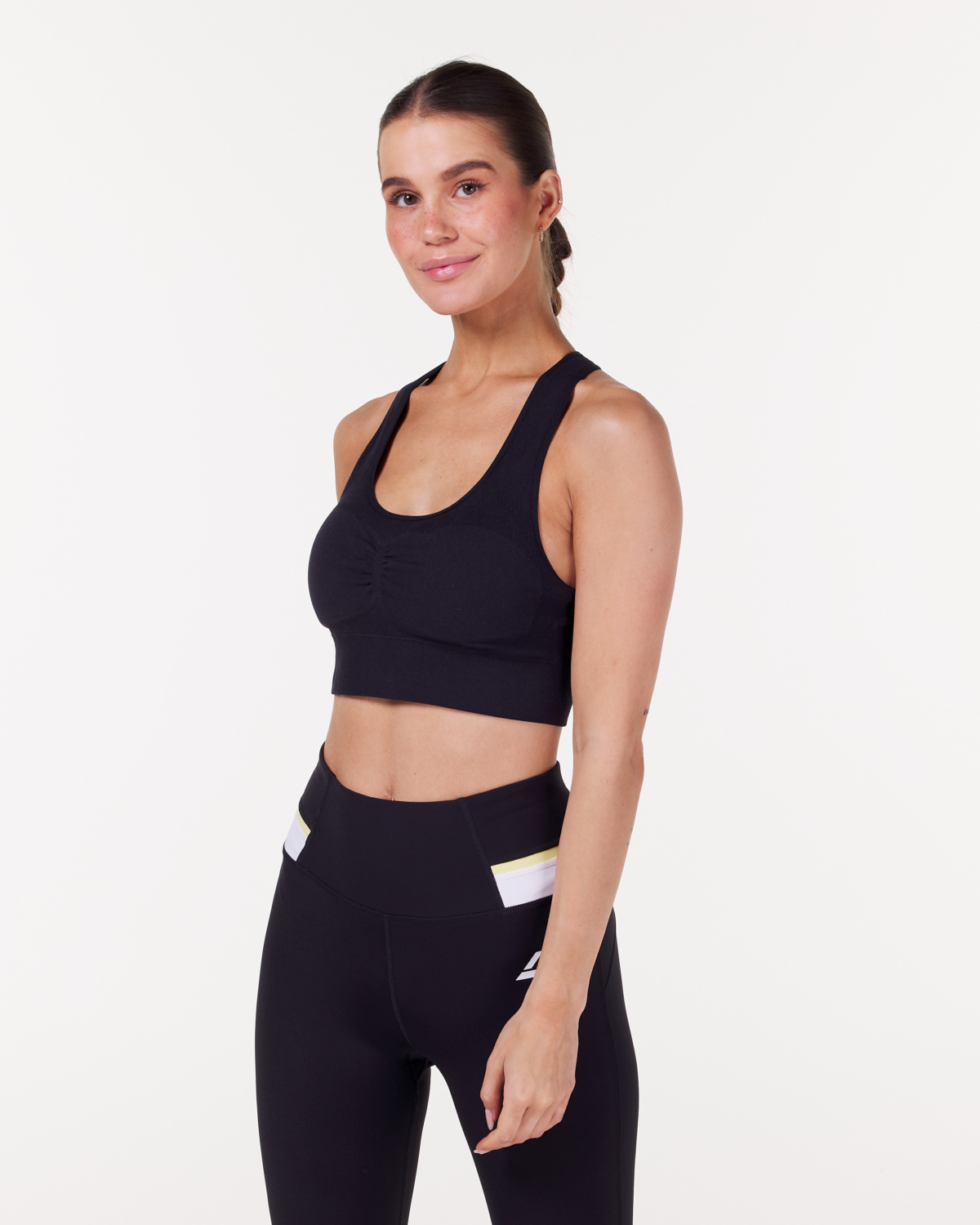 LEVITY Silhouette Seamless Bra Black