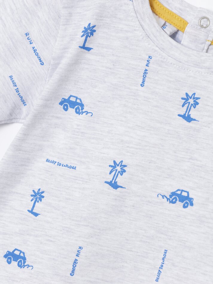 Conjunto de camiseta estampada e bermuda - Mostarda