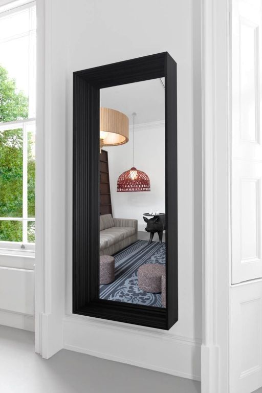 Moooi Pig bijzettafel 167x60 zwart