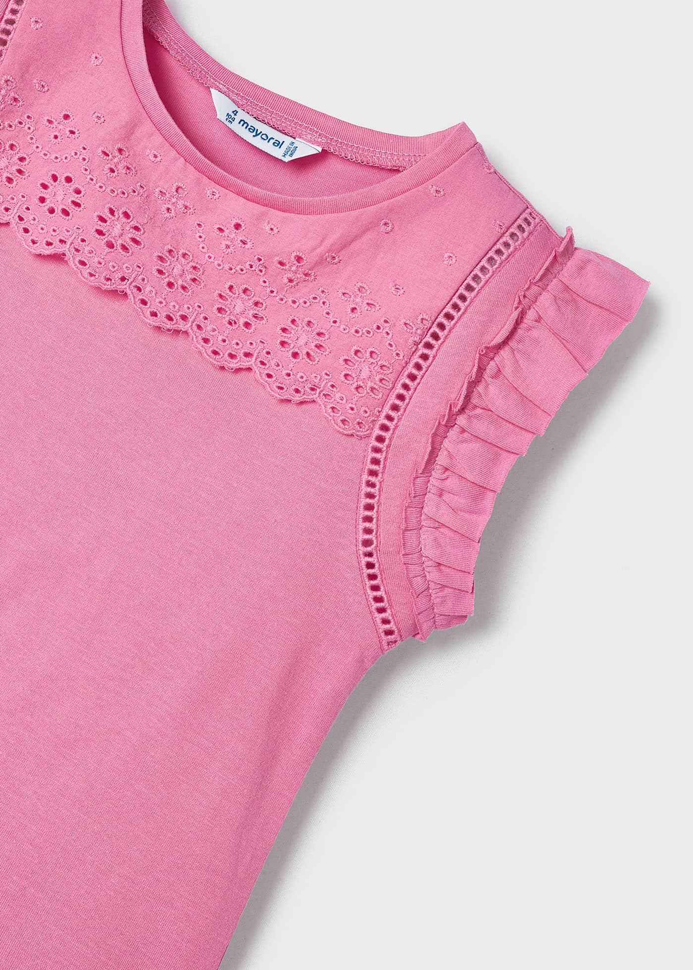 Camiseta perfurada Better Cotton para meninas em Granada