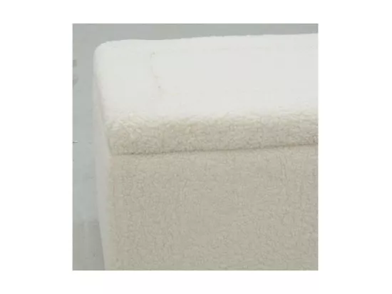 Coffre en bois et bouclettes blanc