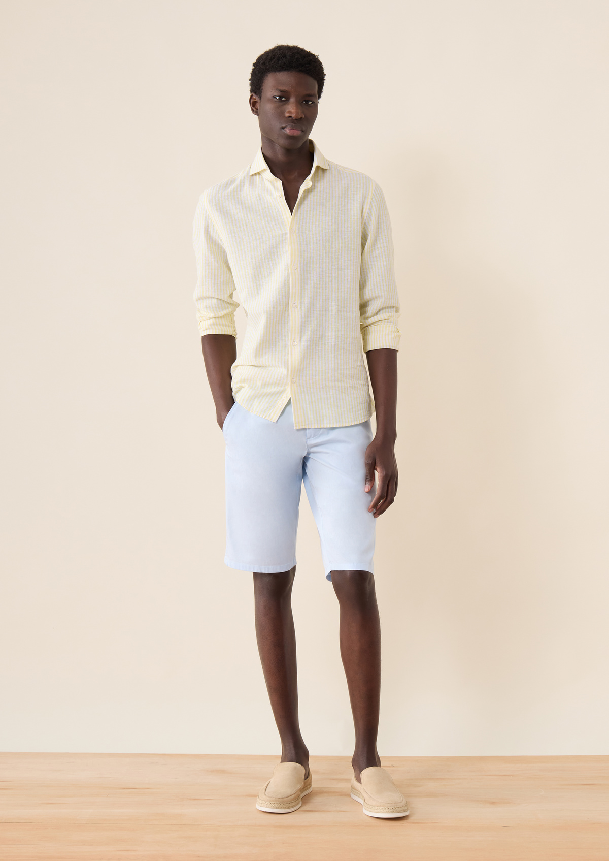 Bermuda en coton stretch uni bleu ciel