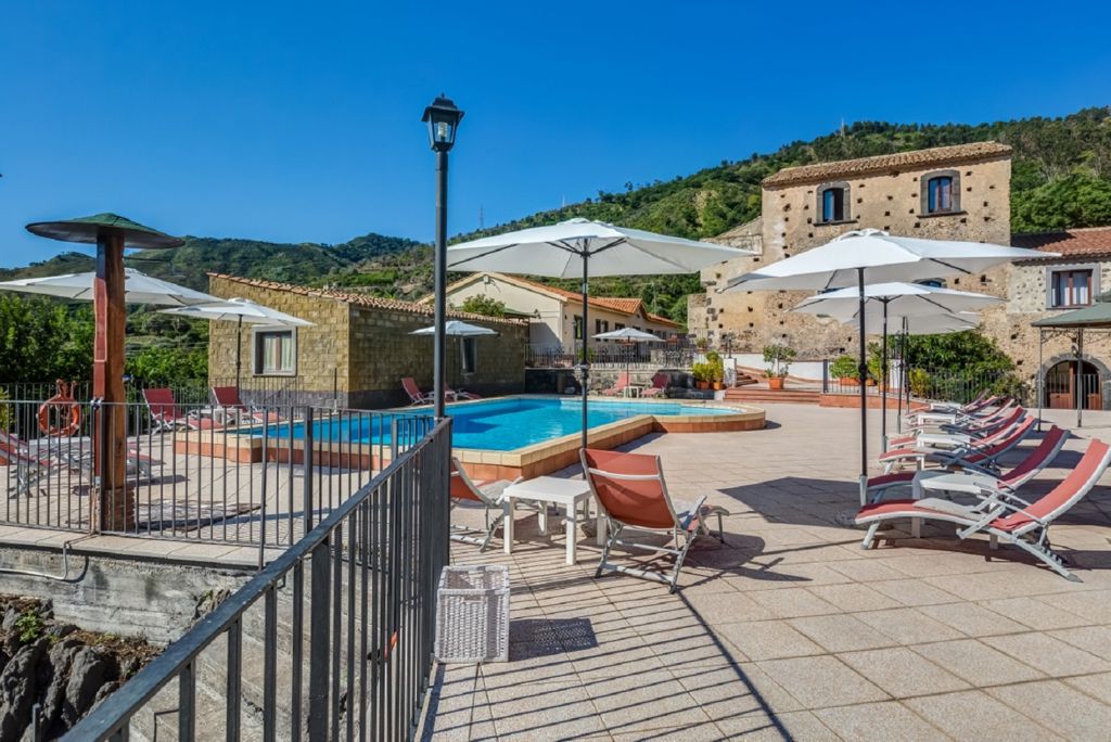 Fly & Go Il Borgo Luxury Country Resort Logies en ontbijt - Hotel