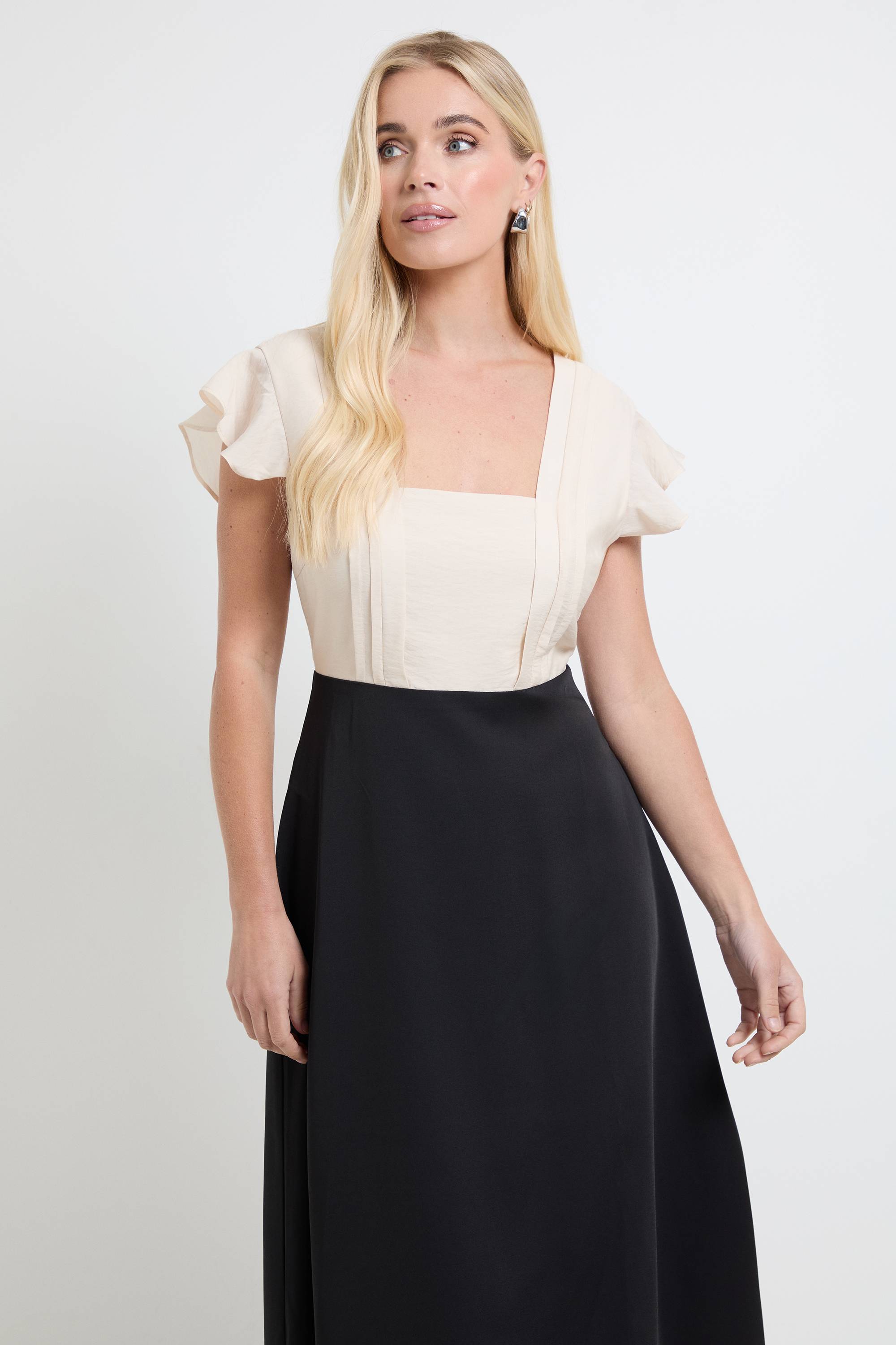 Wallis Robe Midi À Manches Volantées Contrastées Petite