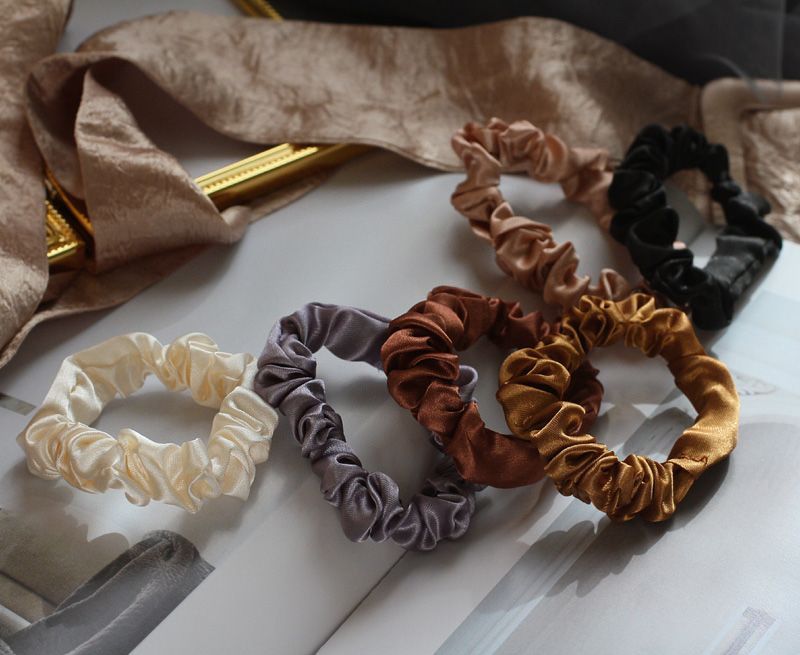 Taimi - Set van 6: Zijden Scrunchies