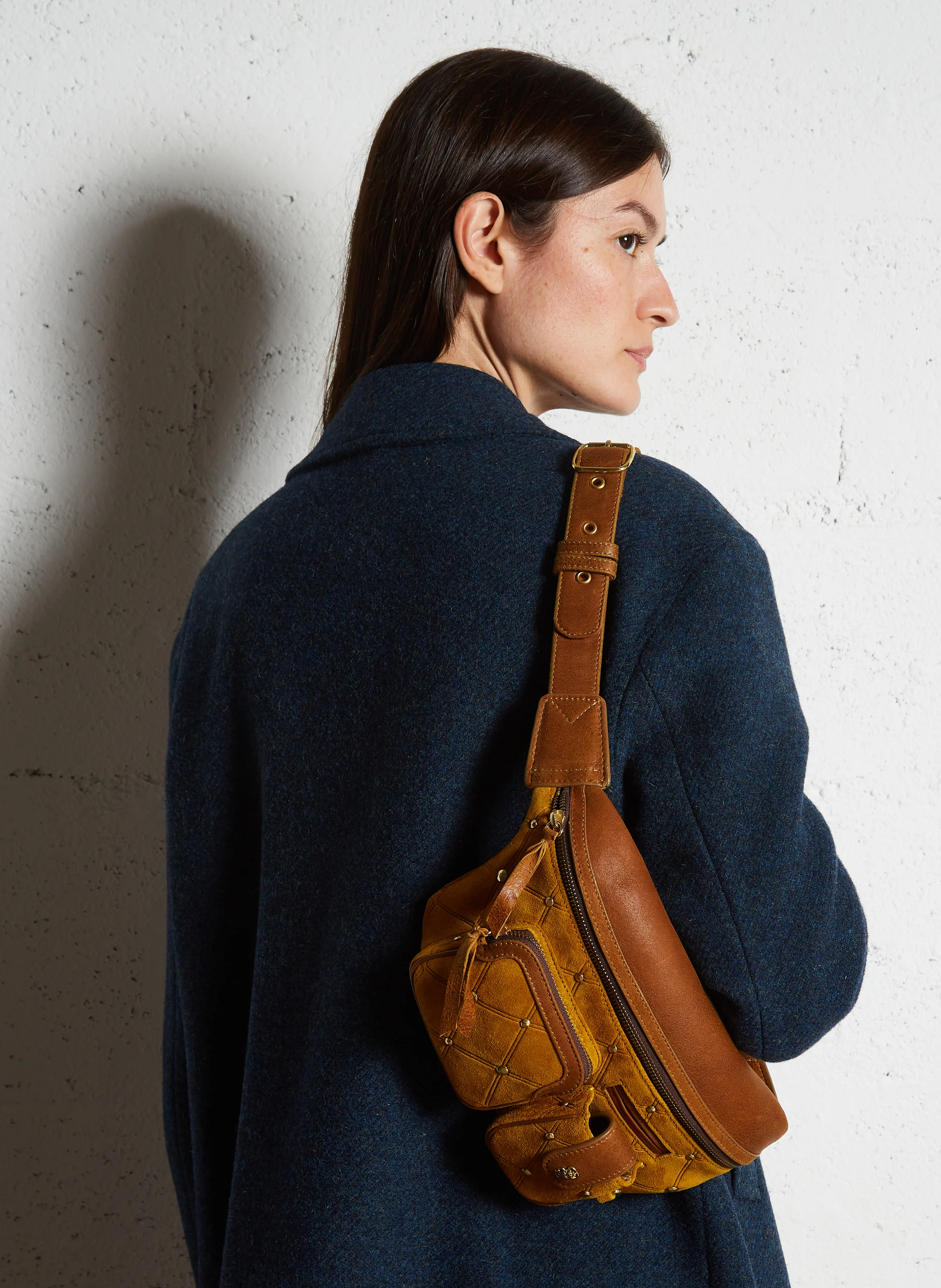 ROMEO - Sac bandoulière en cuir velours | Beige