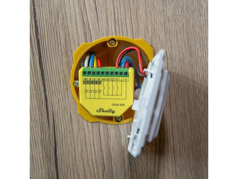 Shelly Smart Home Shelly Plus RGBW PM für LED-Streifen WLAN-gesteuerter RGBW-Controller für LED-Streifen