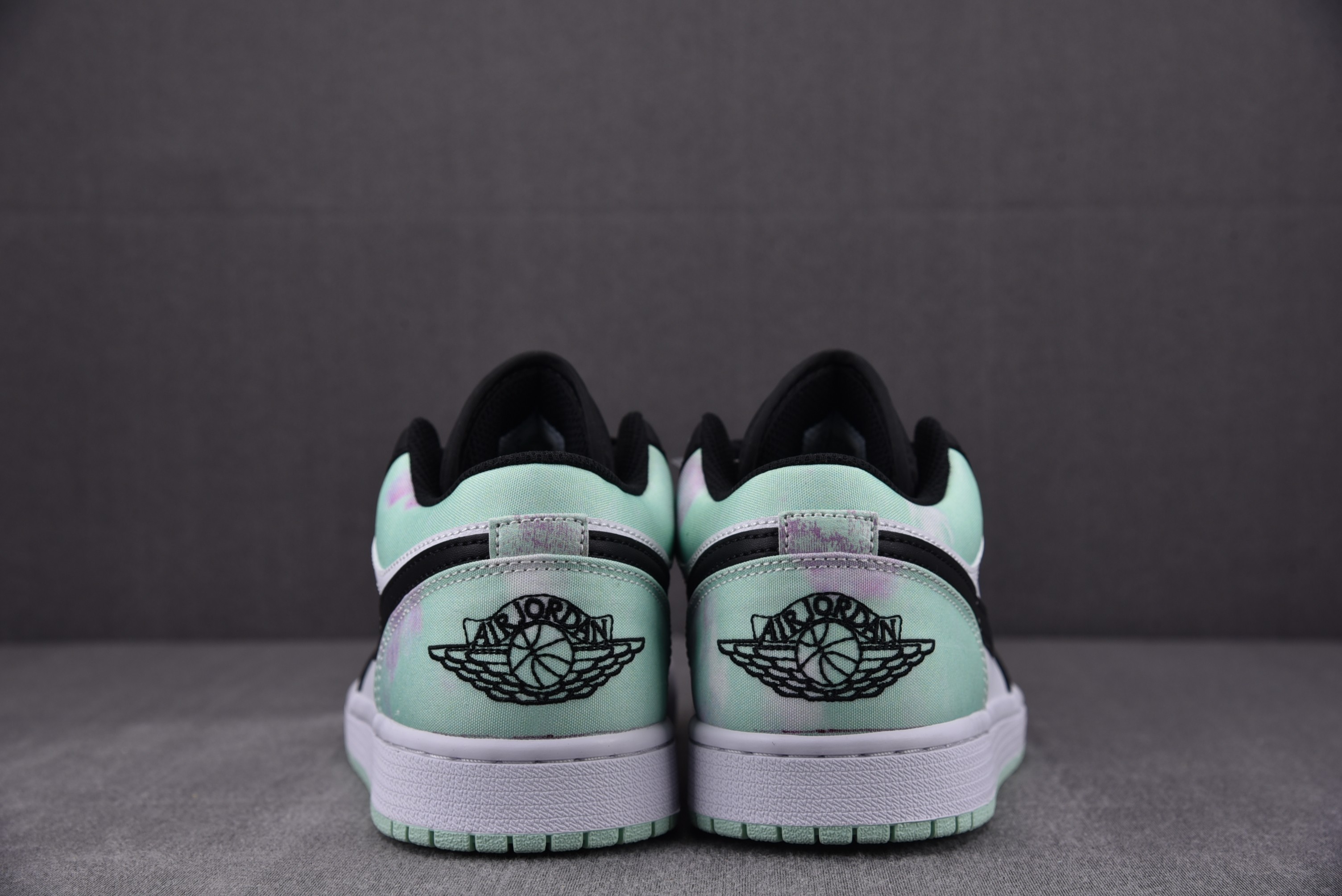 Jordan 1 Low Tie-Dye