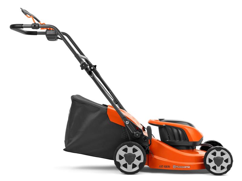 Husqvarna Akku-Rasenmäher LC 137i Set Rasenmäher für 36 Volt Li-Ion-Akkus