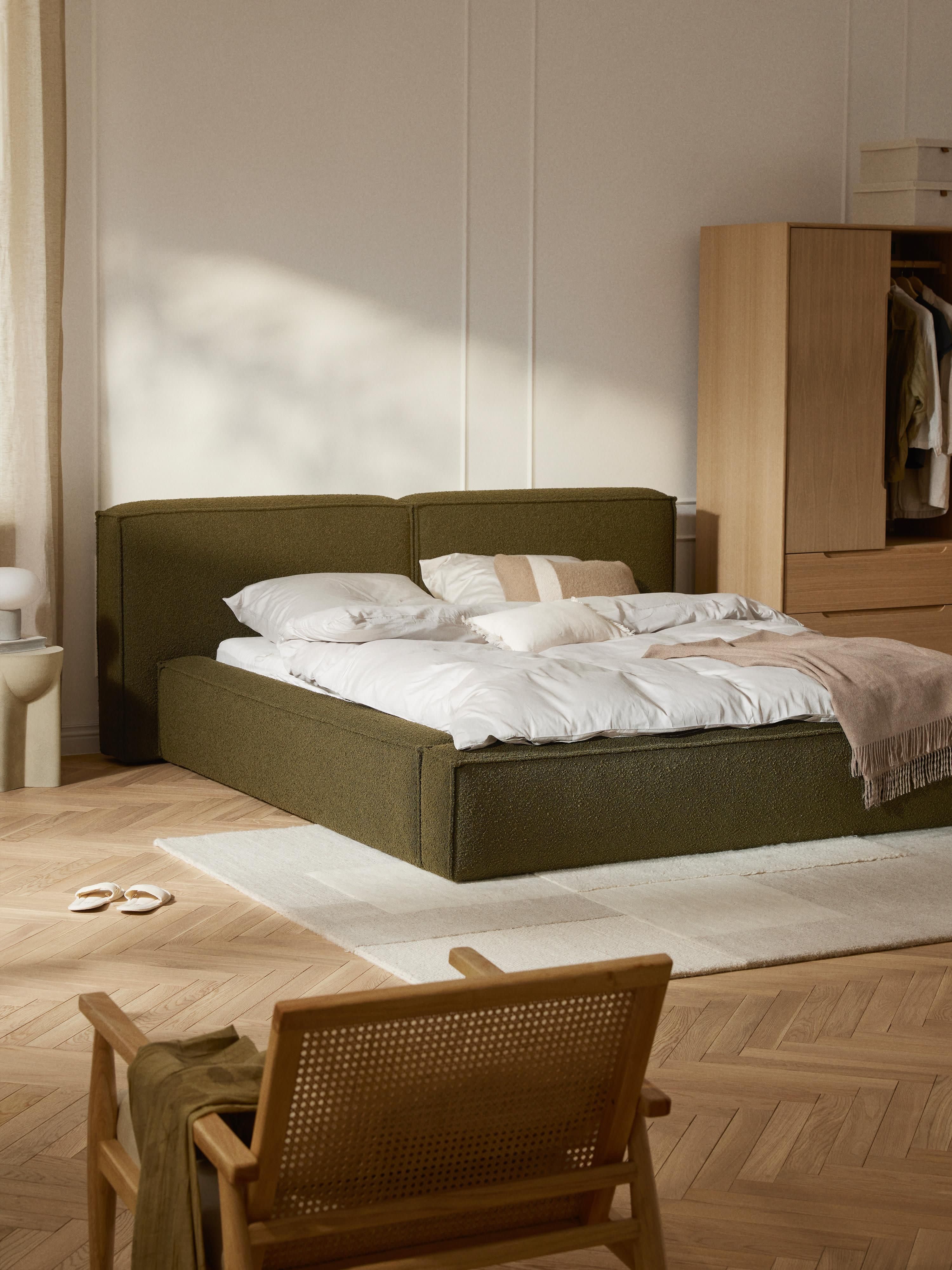 Bouclé gestoffeerd bed Lennon