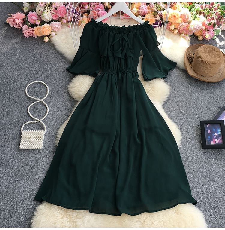 Dudu - Off-Shoulder korte mouwen effen geplooide midi A-lijn jurk