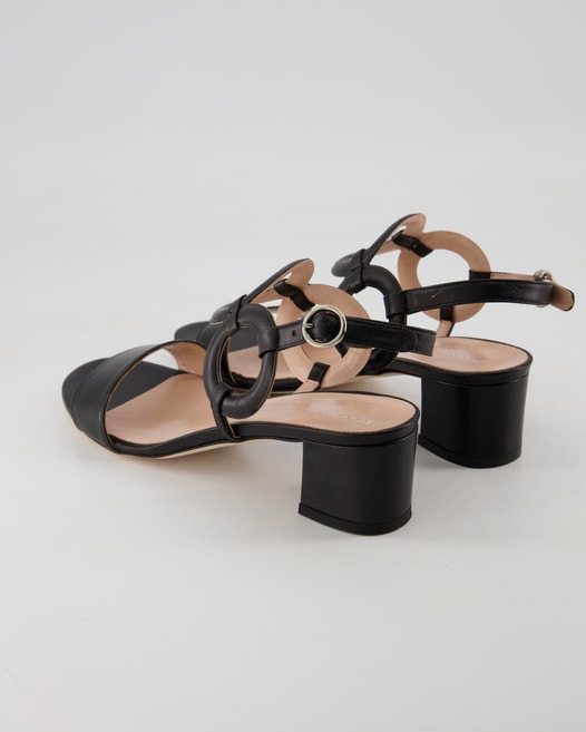 Konstantin Starke 3325 Sandalen in Schwarz