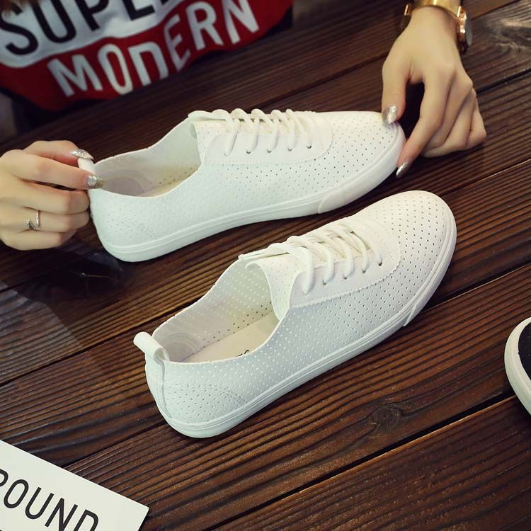 Solejoy - Sneakers met uitsparingen van imitatieleer