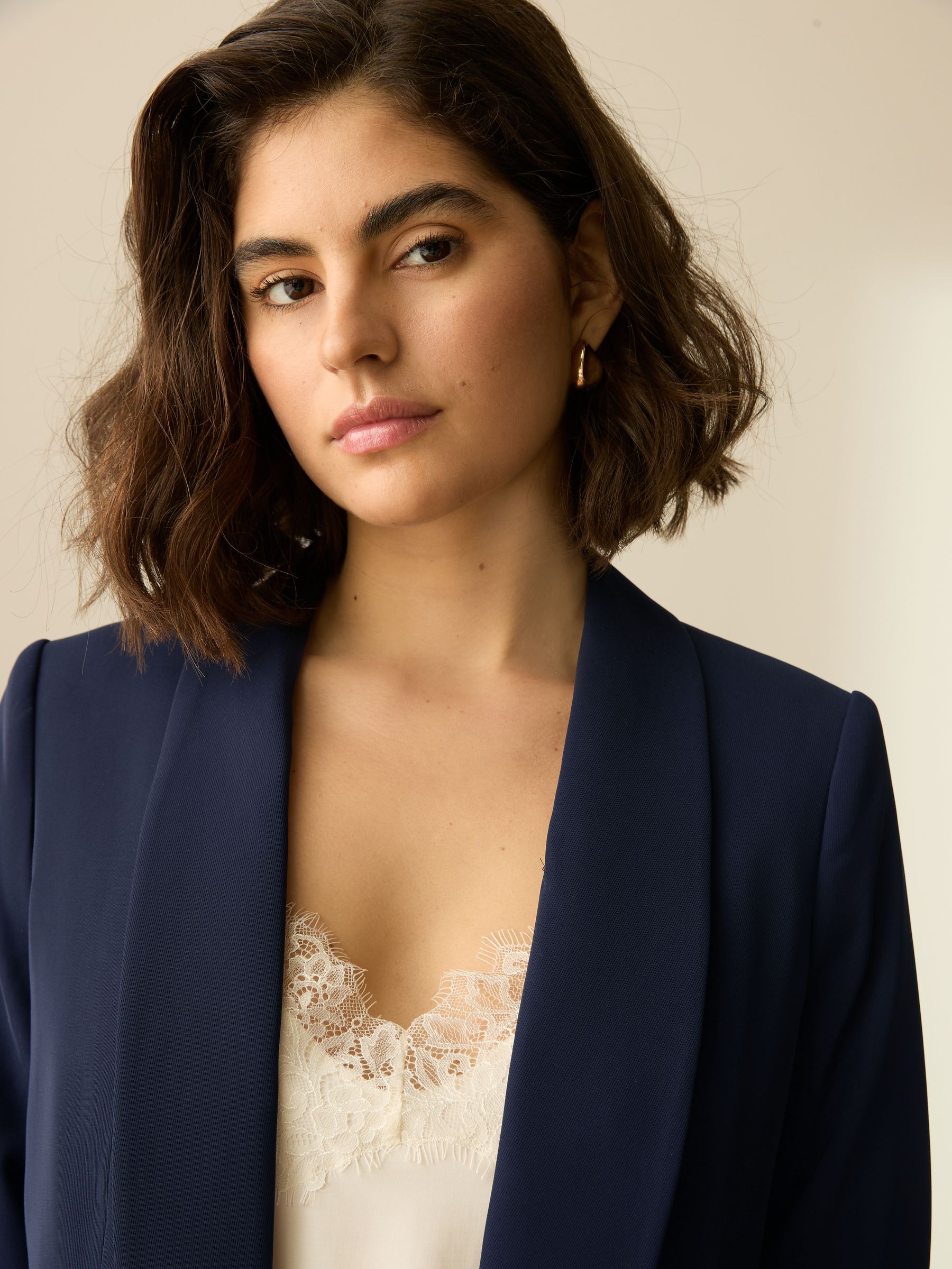 Donkerblauw - Ruimvallend blazer met gerimpelde mouwen