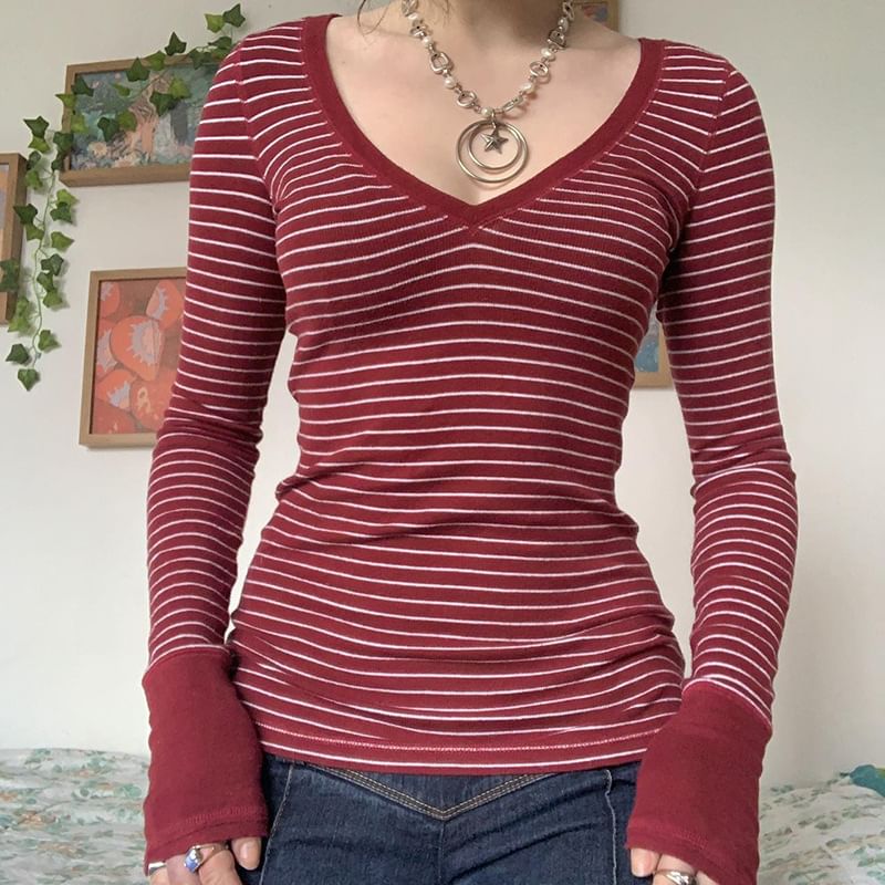 Honet - Gestreepte slim-fit top met lange mouwen en V-hals