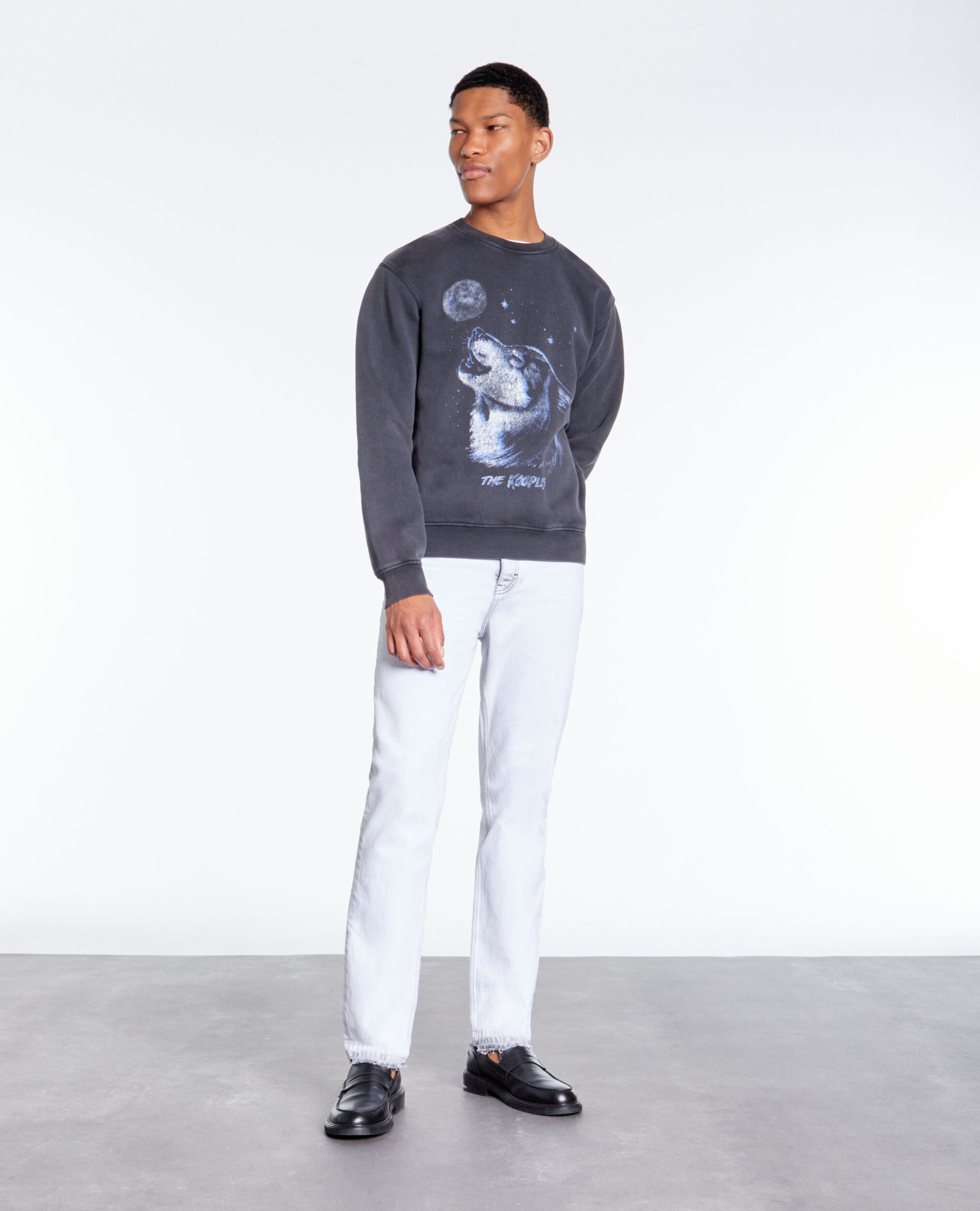 Sweatshirt noir avec sérigraphie Wolf