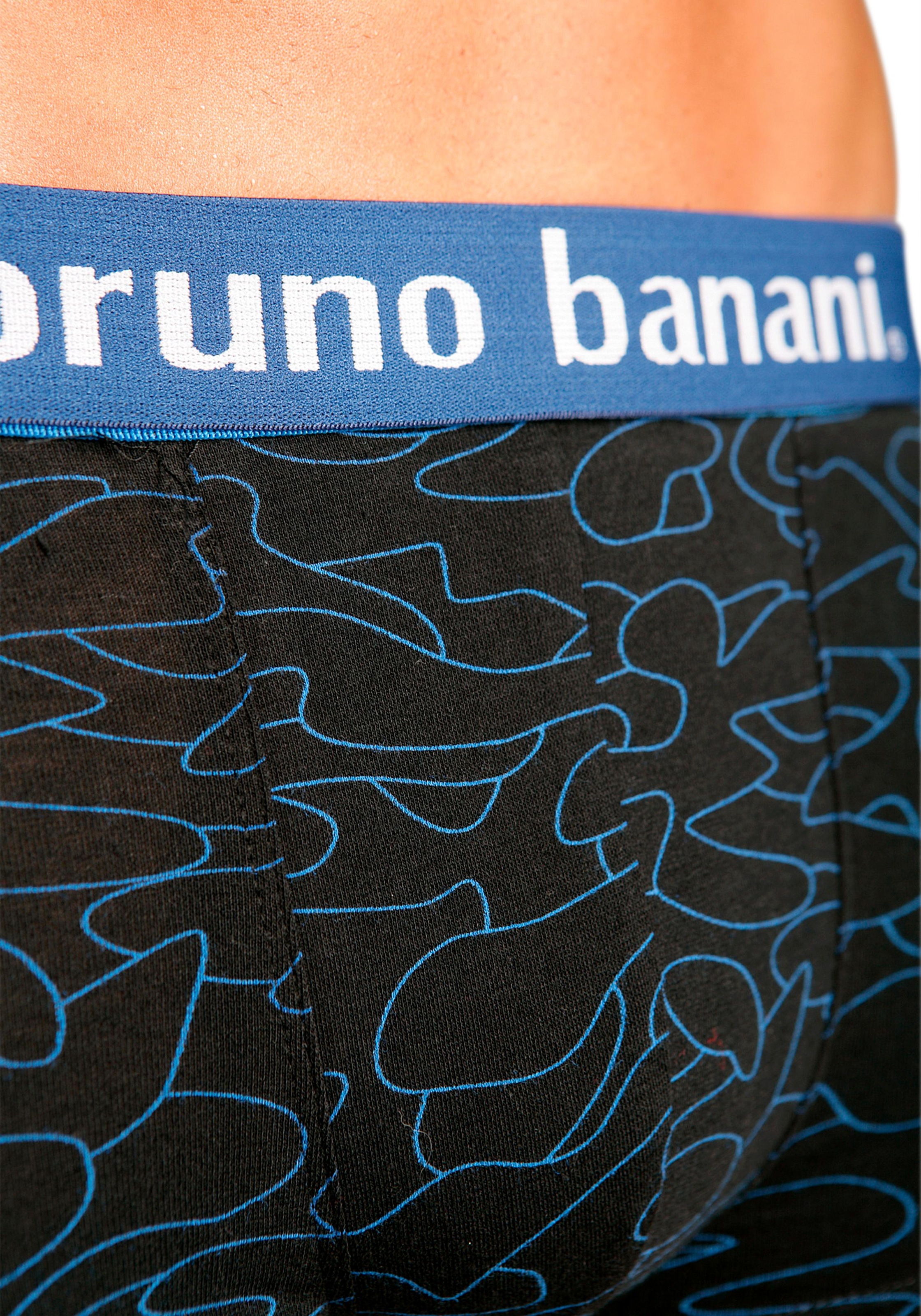 Bruno Banani Hipster, 4 Stk. knapp sitzende Boxershorts in uni oder gemustert aus Baumwollmischung