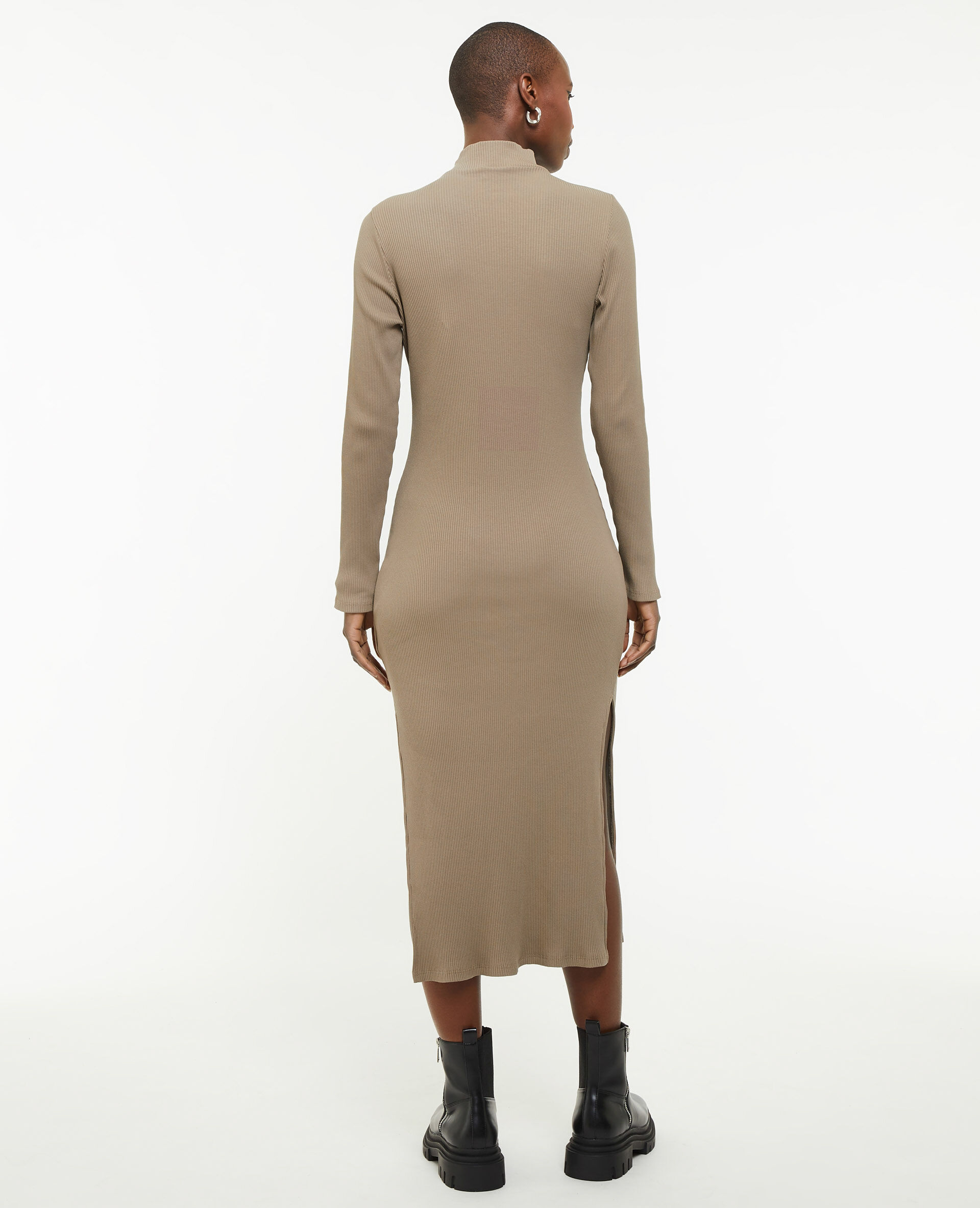 Robe midi moulante en maille côtelée - Taupe