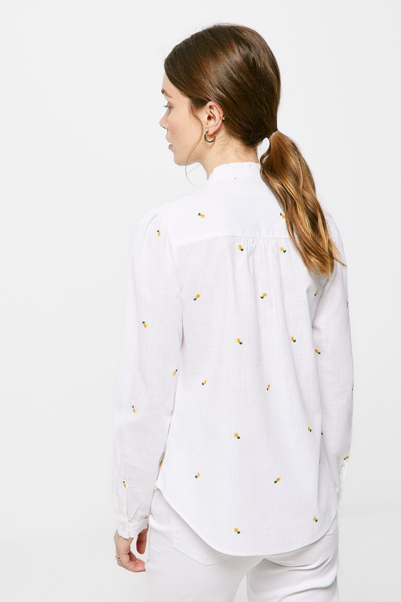 Blusa plissada bordada - amarela