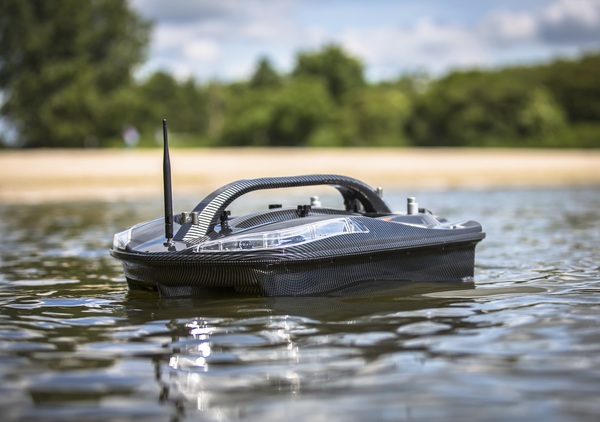Bateau Amorceur BaitStar Baitboats Pro All-in-One Carbon (avec Échosondeur & GPS)