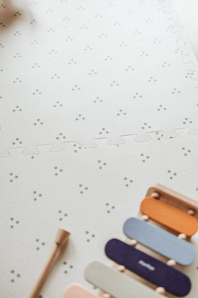 Play&Go EEVAA 2-in-1 omkeerbare puzzel speelmat en opbergdoos Numbers/Dots (180x180cm - 9 tegels)