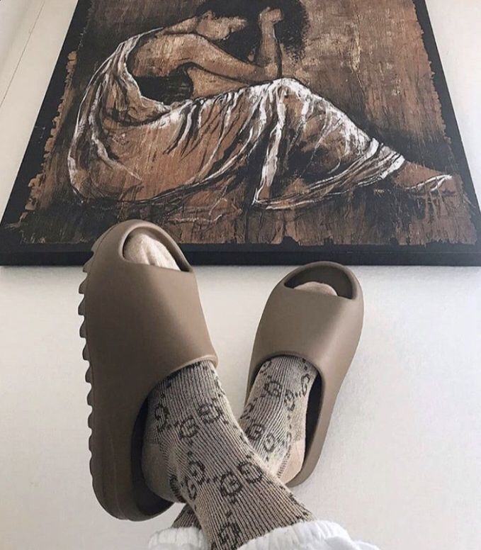 Yeezy Slide Soot (One Size Smaller!!)