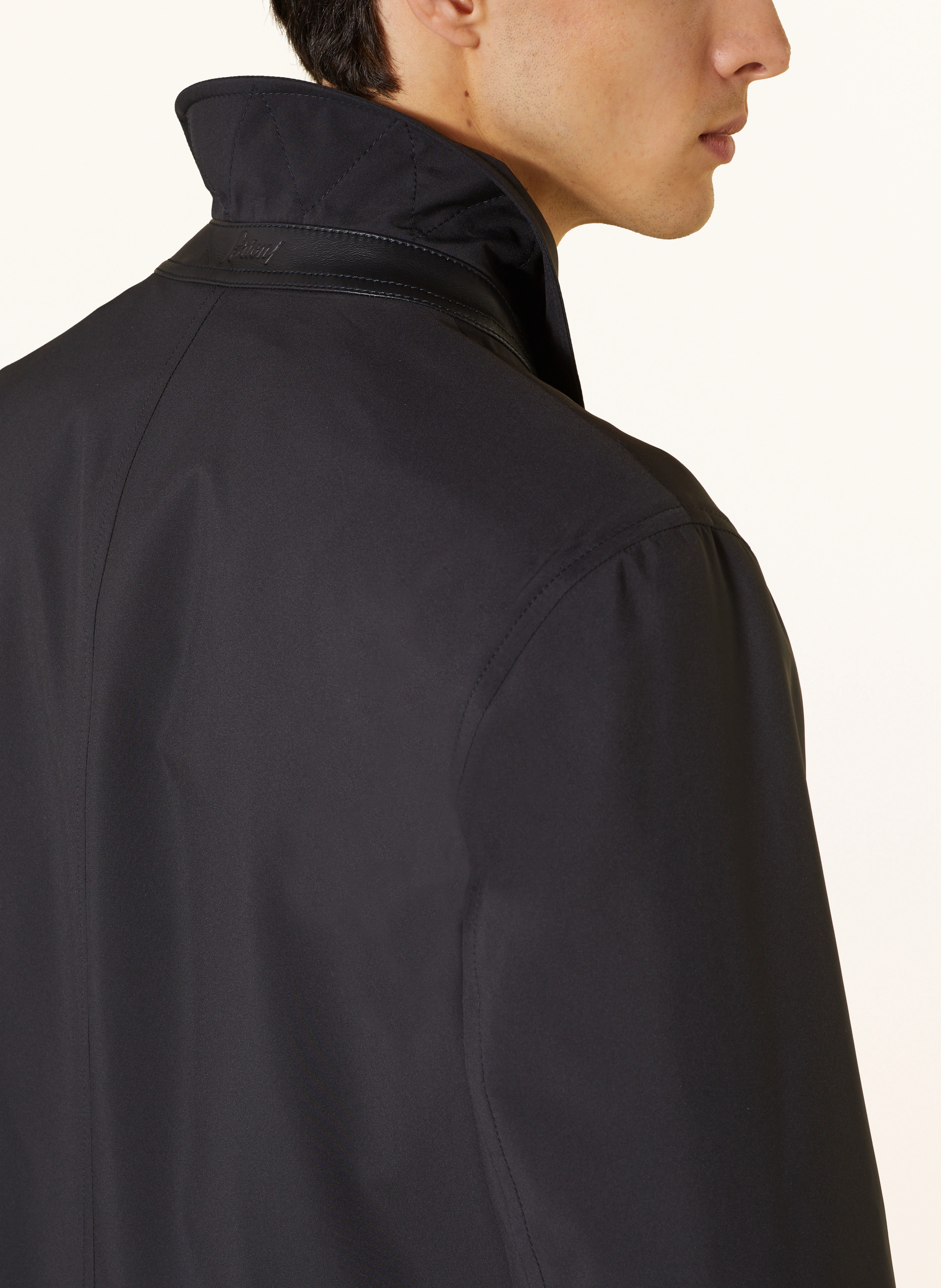Brioni Mantel
